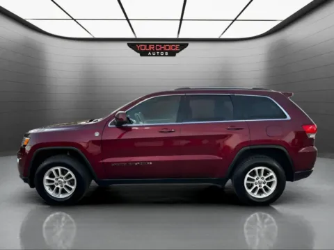 Photos of 2018 Jeep Grand Cherokee Laredo E for sale in Waukegan, IL at Your Choice Autos - Waukegan