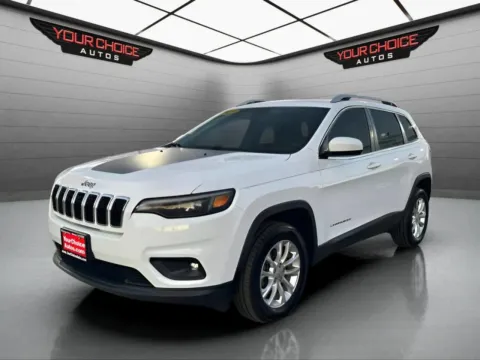 White 2019 Jeep Cherokee Latitude for sale in Waukegan, IL