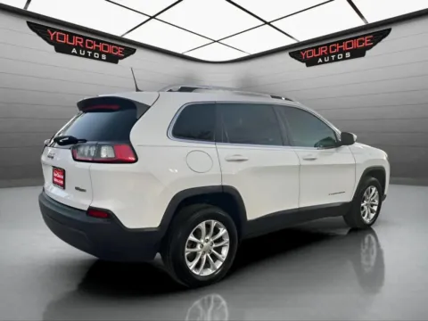 More photos of 2019 Jeep Cherokee Latitude at Your Choice Autos - Waukegan, IL