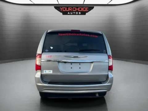 More photos of 2015 Chrysler Town & Country Touring at Your Choice Autos - Waukegan, IL