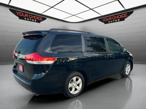 More photos of 2014 Toyota Sienna LE 8 Passenger 4dr Mini Van at Your Choice Autos - Waukegan, IL