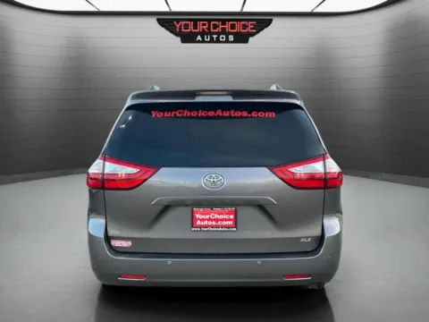 More photos of 2017 Toyota Sienna XLE 8 Passenger 4dr Mini Van at Your Choice Autos - Waukegan, IL