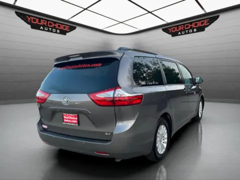 More photos of 2017 Toyota Sienna XLE 8 Passenger 4dr Mini Van at Your Choice Autos - Waukegan, IL