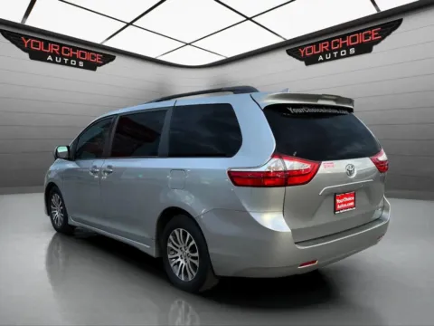 Another view of 2018 Toyota Sienna XLE 8 Passenger 4dr Mini Van for sale in Waukegan, IL at Your Choice Autos - Waukegan