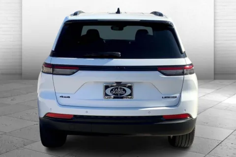 Another view of 2023 Jeep Grand Cherokee Limited for sale in Kansas City, MO at Cable Dahmer Cadillac of Kansas City