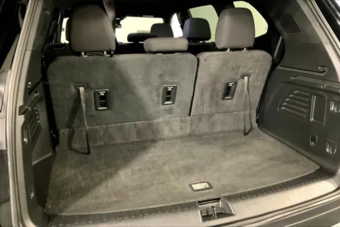 More photos of 2025 GMC Acadia Elevation at Cable Dahmer Cadillac of Kansas City, MO