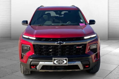 Photos of 2025 Chevrolet Traverse Z71 for sale in Kansas City, MO at Cable Dahmer Cadillac of Kansas City