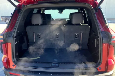 More photos of 2025 Chevrolet Traverse Z71 at Cable Dahmer Cadillac of Kansas City, MO