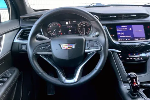 More photos of 2025 Cadillac XT6 Premium Luxury at Cable Dahmer Cadillac of Kansas City, MO