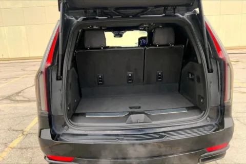 More photos of 2021 Cadillac Escalade Sport Platinum at Cable Dahmer Cadillac of Kansas City, MO