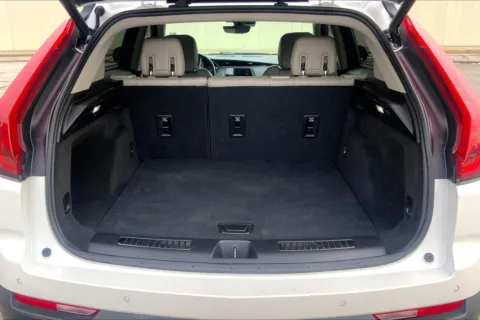 More photos of 2022 Cadillac XT4 Premium Luxury at Cable Dahmer Cadillac of Kansas City, MO