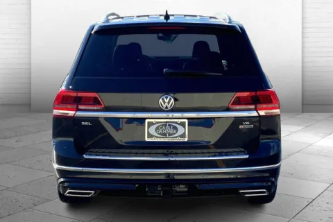 Another view of 2019 Volkswagen Atlas 3.6L V6 SEL R-Line for sale in Kansas City, MO at Cable Dahmer Cadillac of Kansas City
