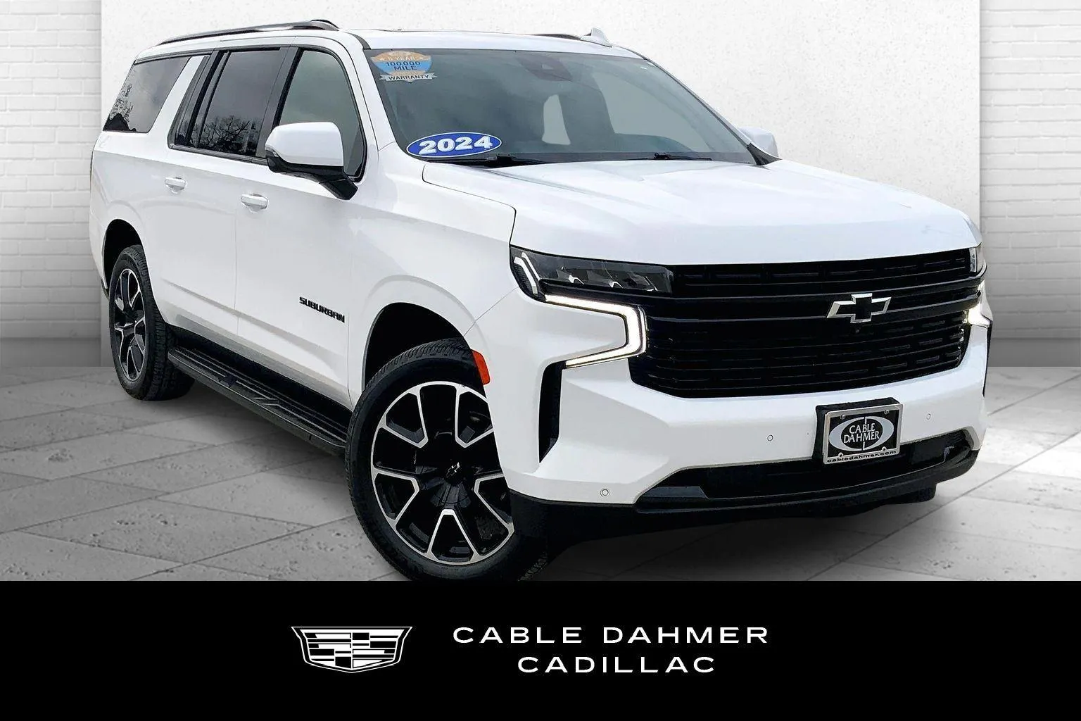 White 2024 Chevrolet Suburban RST for sale in Kansas City, MO