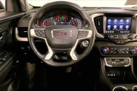 More photos of 2024 GMC Terrain SLT at Cable Dahmer Cadillac of Kansas City, MO