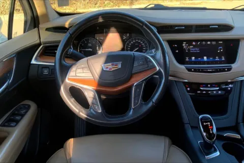 More photos of 2019 Cadillac XT5 Platinum AWD at Cable Dahmer Cadillac of Kansas City, MO