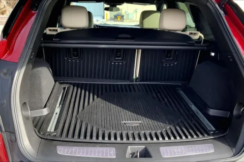 More photos of 2022 Cadillac XT5 Sport at Cable Dahmer Cadillac of Kansas City, MO