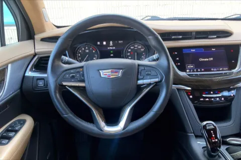 More photos of 2024 Cadillac XT6 Premium Luxury at Cable Dahmer Cadillac of Kansas City, MO