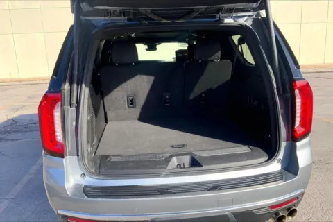 More photos of 2023 GMC Yukon XL Denali at Cable Dahmer Cadillac of Kansas City, MO