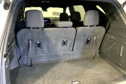 More photos of 2024 Chevrolet Traverse LT at Cable Dahmer Cadillac of Kansas City, MO