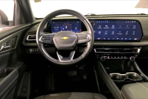 More photos of 2024 Chevrolet Traverse LT at Cable Dahmer Cadillac of Kansas City, MO