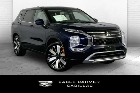 Silver 2025 Mitsubishi Outlander SE for sale in Kansas City, MO