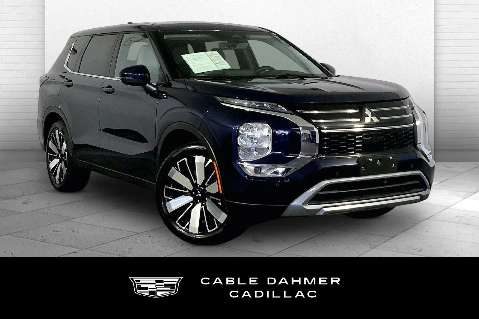 Silver 2025 Mitsubishi Outlander SE for sale in Kansas City, MO