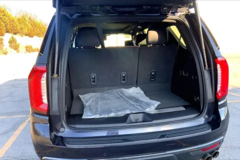 More photos of 2023 GMC Yukon Denali Ultimate at Cable Dahmer Cadillac of Kansas City, MO