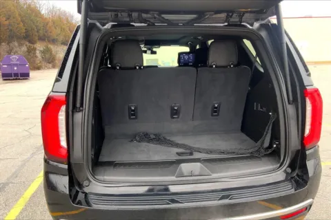More photos of 2021 GMC Yukon SLT at Cable Dahmer Cadillac of Kansas City, MO