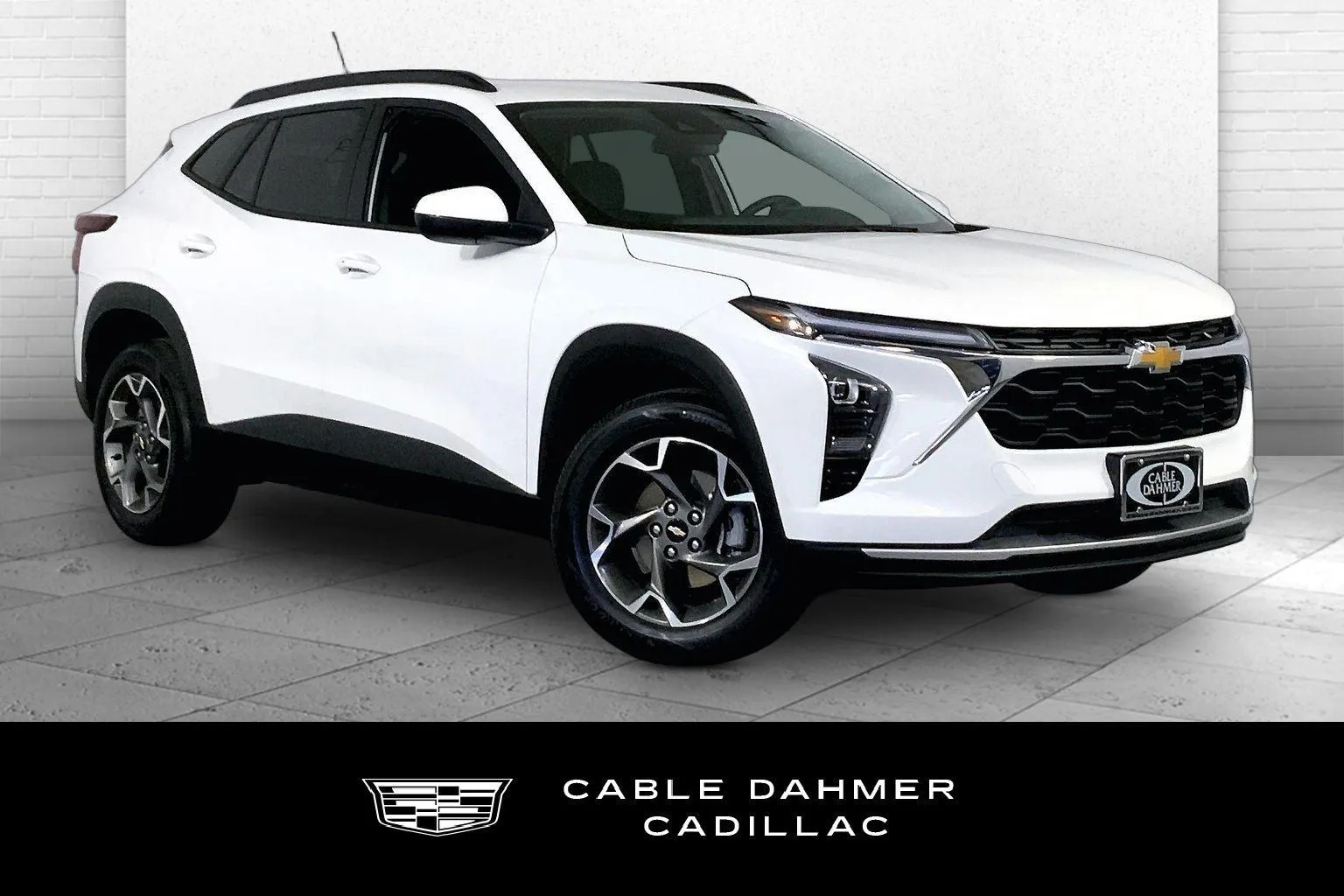 White 2025 Chevrolet Trax LT for sale in Kansas City, MO