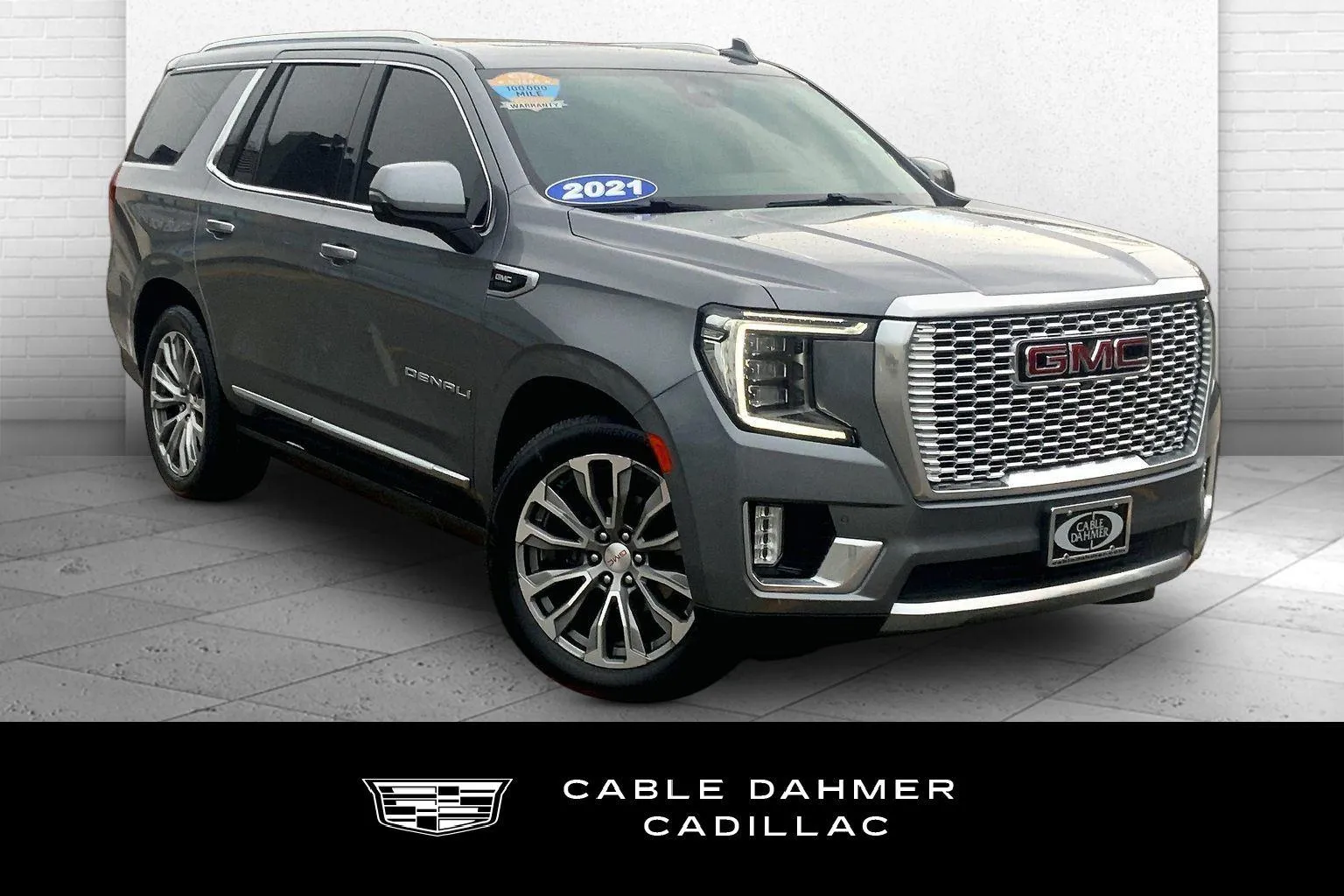 Gray 2021 GMC Yukon Denali for sale in Kansas City, MO