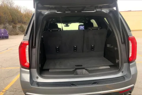 More photos of 2021 GMC Yukon Denali at Cable Dahmer Cadillac of Kansas City, MO