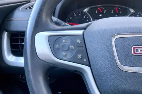 More photos of 2021 GMC Terrain SLT at Cable Dahmer Cadillac of Kansas City, MO