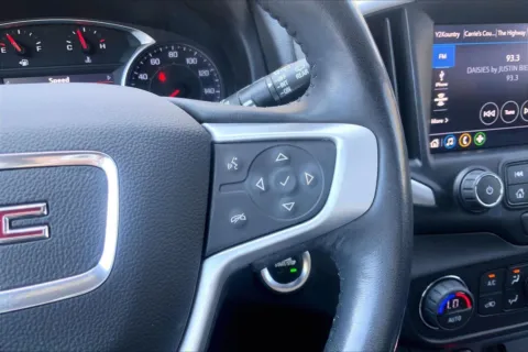 More photos of 2021 GMC Terrain SLT at Cable Dahmer Cadillac of Kansas City, MO