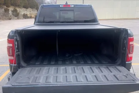 More photos of 2020 RAM 1500 Laramie at Cable Dahmer Cadillac of Kansas City, MO