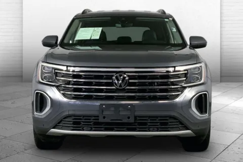 Photos of 2025 Volkswagen Atlas 2.0T SE w/Technology for sale in Kansas City, MO at Cable Dahmer Cadillac of Kansas City