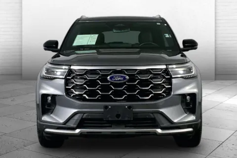 Photos of 2025 Ford Explorer Platinum for sale in Kansas City, MO at Cable Dahmer Cadillac of Kansas City