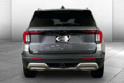 Another view of 2025 Ford Explorer Platinum for sale in Kansas City, MO at Cable Dahmer Cadillac of Kansas City