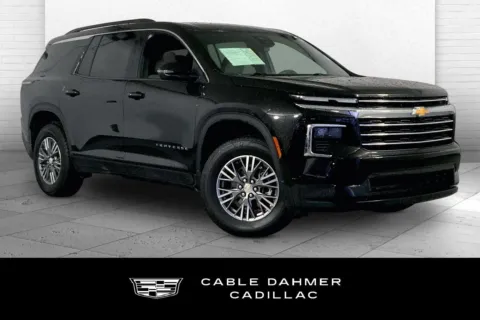 Black 2025 Chevrolet Traverse LT for sale in Kansas City, MO