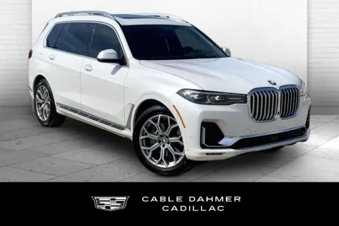 White 2021 BMW X7 xDrive40i for sale in Kansas City, MO