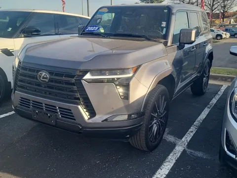 More photos of 2025 Lexus GX 550 Luxury at Cable Dahmer Cadillac of Kansas City, MO