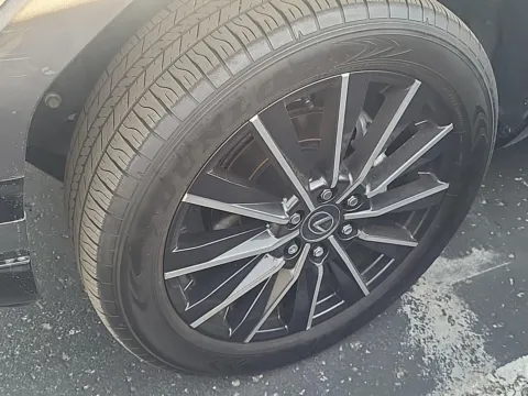 More photos of 2025 Lexus GX 550 Luxury at Cable Dahmer Cadillac of Kansas City, MO