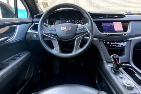 More photos of 2025 Cadillac XT5 Premium Luxury at Cable Dahmer Cadillac of Kansas City, MO