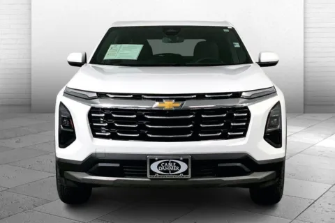 Photos of 2025 Chevrolet Equinox LT for sale in Kansas City, MO at Cable Dahmer Cadillac of Kansas City