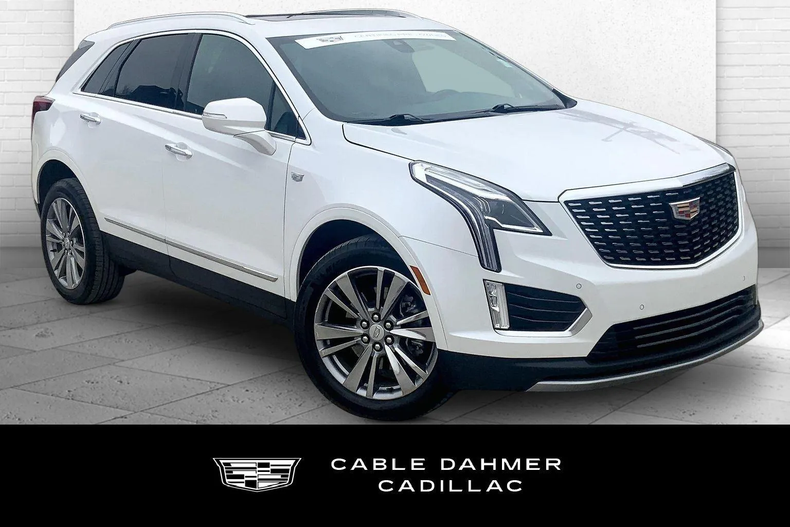 White 2025 Cadillac XT5 Premium Luxury for sale in Kansas City, MO