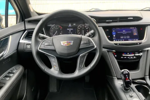 More photos of 2025 Cadillac XT5 Premium Luxury at Cable Dahmer Cadillac of Kansas City, MO