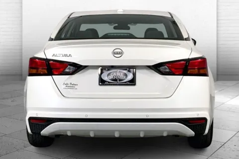 Another view of 2025 Nissan Altima SV for sale in Kansas City, MO at Cable Dahmer Cadillac of Kansas City