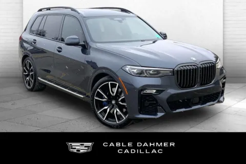 Gray 2022 BMW X7 xDrive40i for sale in Kansas City, MO