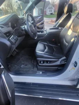 More photos of 2020 Cadillac Escalade Platinum at Cable Dahmer Cadillac of Kansas City, MO