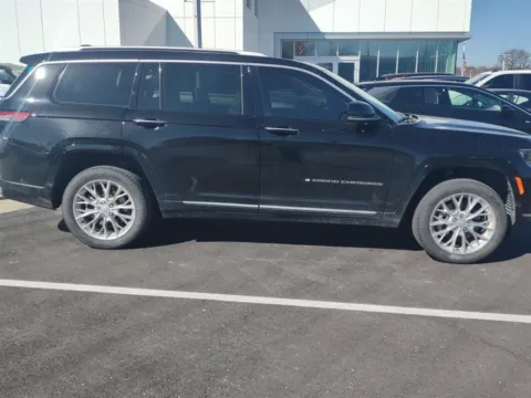 Another view of 2021 Jeep Grand Cherokee L Summit for sale in Kansas City, MO at Cable Dahmer Cadillac of Kansas City