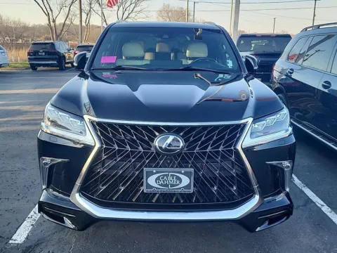 Photos of 2020 Lexus LX 570 for sale in Kansas City, MO at Cable Dahmer Cadillac of Kansas City